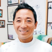 ティップネス整骨院・フィット整骨院・べんてん整骨院 院長尾崎 貴汎先生