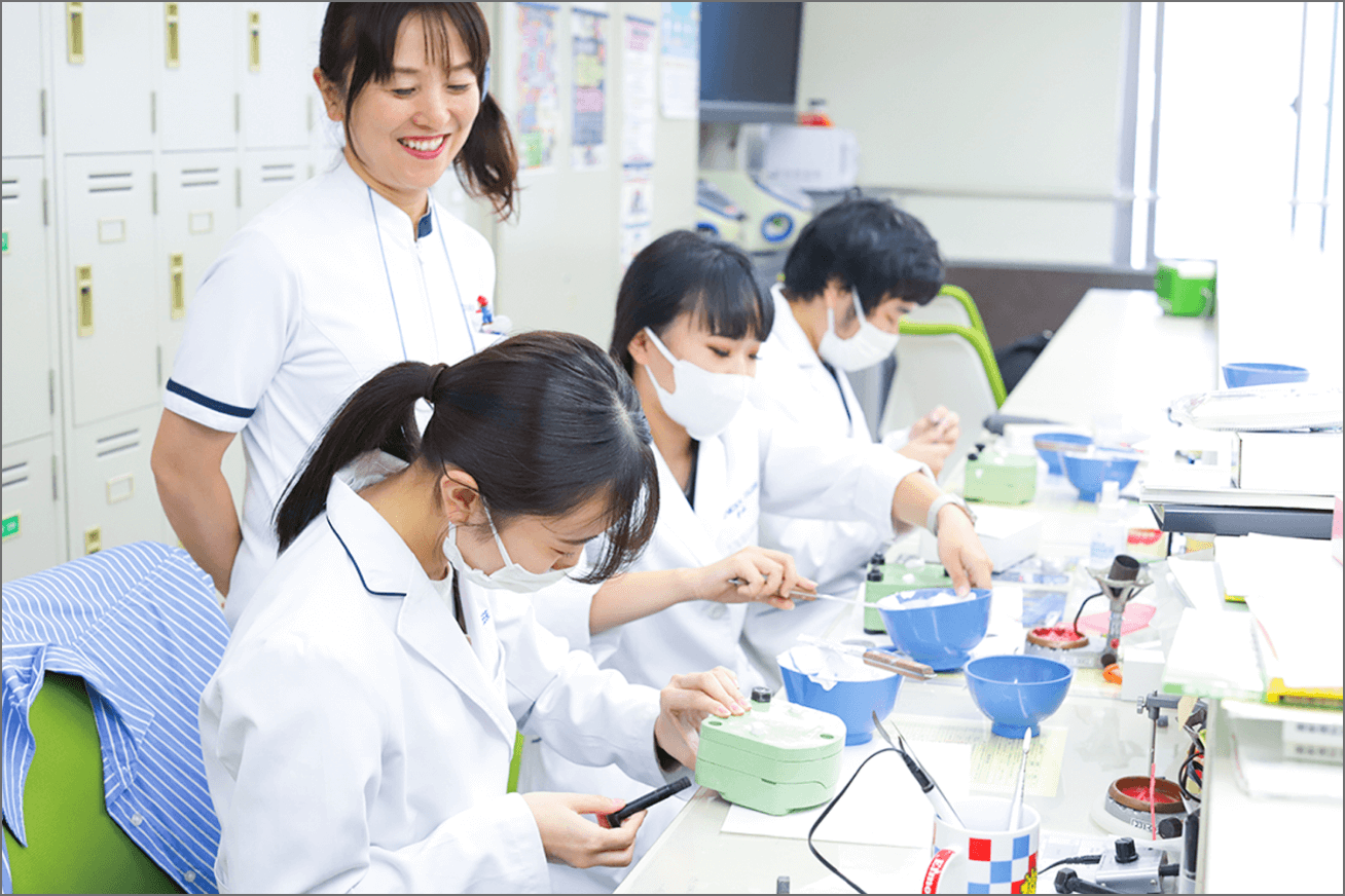 4F・3F・2F 歯科技工士学科 実習室