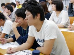 普段聞けない業界の話に学生も興味津々！