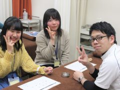 学生スタッフが優しく教えてくれます！