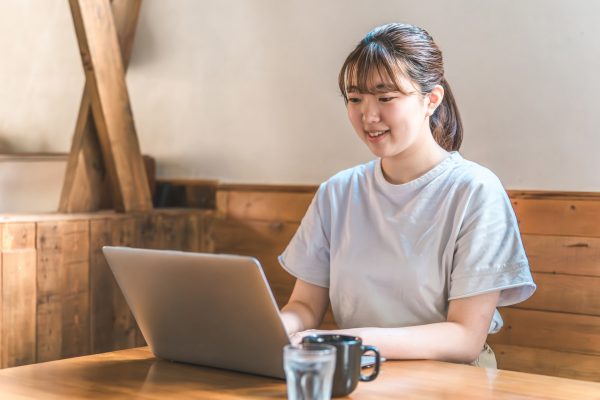 歯科技工士として働く女性の活躍の幅も広がります。