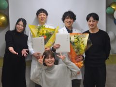 髙木先生＆山本先生‼学生から感謝の花束🌸