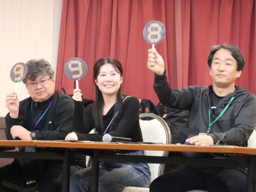 先生たちによる審査もドキドキです…！