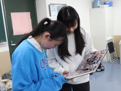 卒業アルバムに夢中