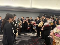 担任の先生へサプライズ！！