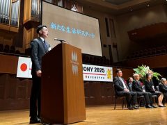 代表して柔道整復師学科2年生の学生が登壇
