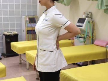 胸部前面のストレッチ②