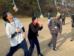 お菓子食い競争など、ユニークな種目も(笑)