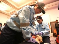 心臓マッサージ！