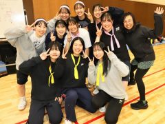 先輩・後輩・先生みんなで仲良くピース！！