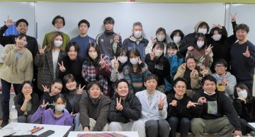 鍼灸師学科夜間部 皆でピース！