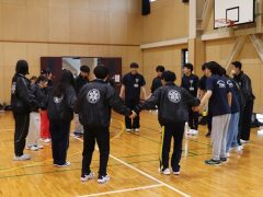 やること一緒、言うこと逆 コミュニケーションゲーム