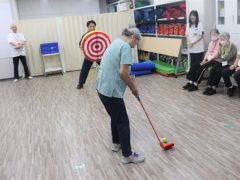 的にめがけてっ！