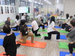 健康体操は柔道整復師学科の教員が指導しています